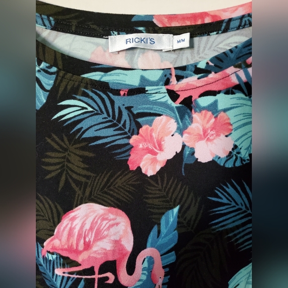 Flamingo Tee 🦩💕 - Picture 3 of 3